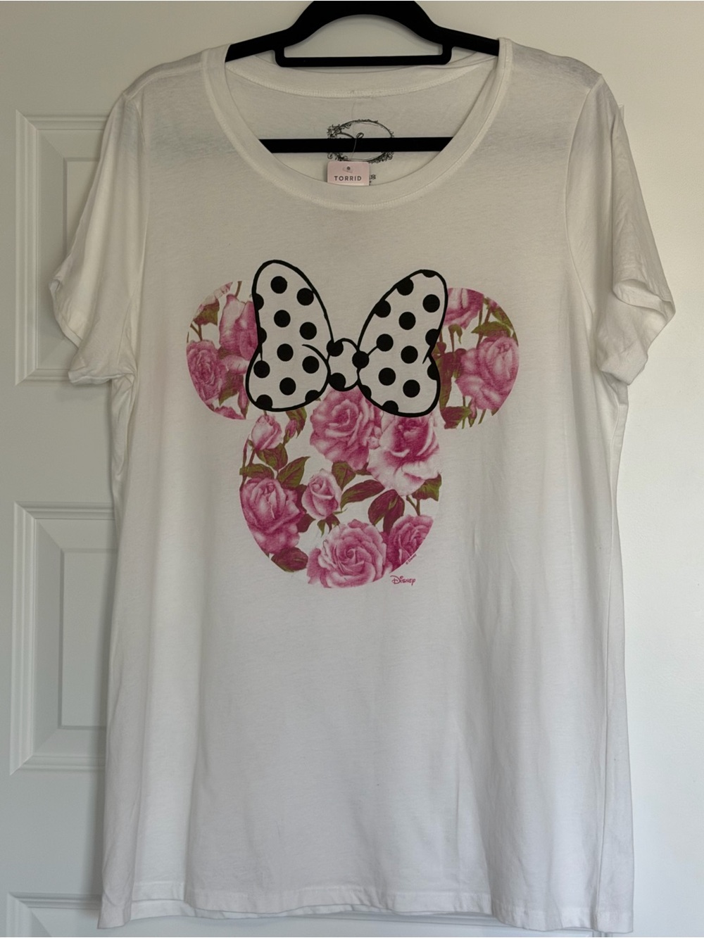 NWT Torrid Disney Minnie Mouse Floral Graphic Tee – Size 1